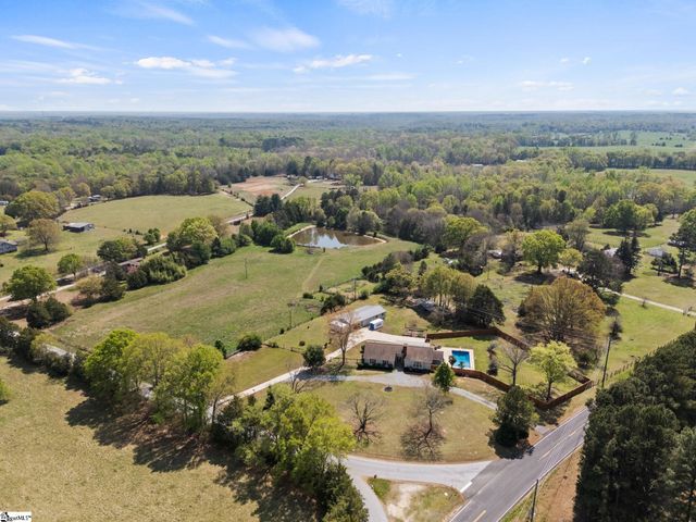 16 Herman Road, Laurens, SC 29360