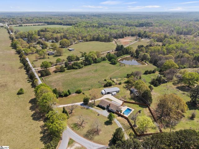 16 Herman Road, Laurens, SC 29360