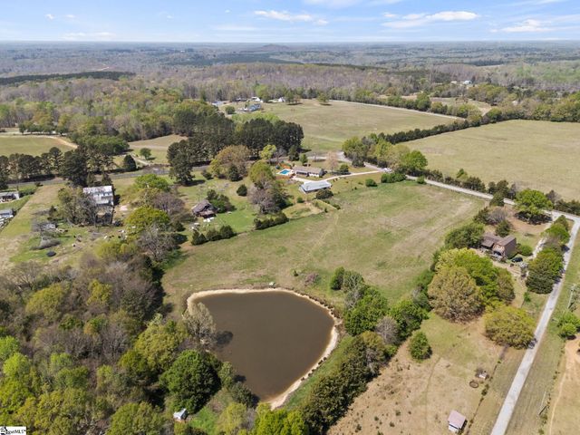 16 Herman Road, Laurens, SC 29360