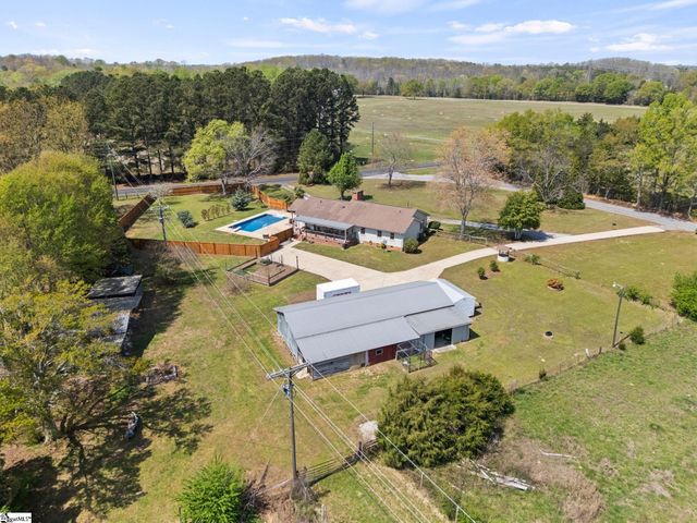 16 Herman Road, Laurens, SC 29360