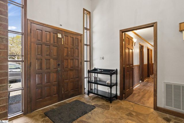 16 Herman Road, Laurens, SC 29360