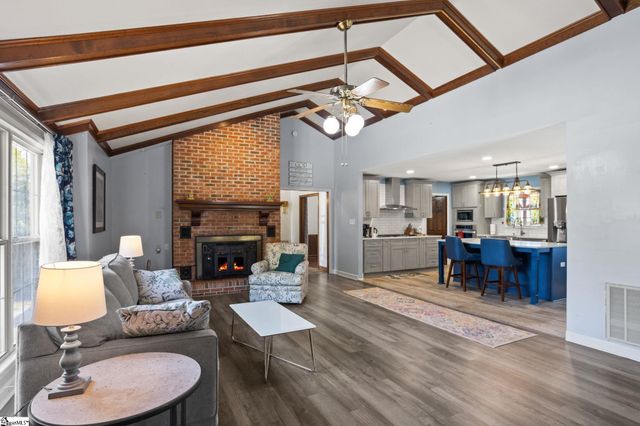 16 Herman Road, Laurens, SC 29360