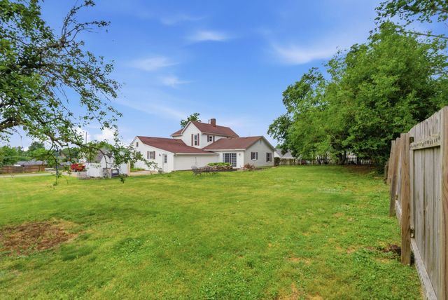 208 W Brown Street, Nicholasville, KY 40356