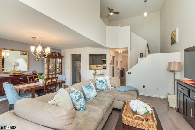 32 Birch Terrace, Mount Arlington Boro, NJ 07856