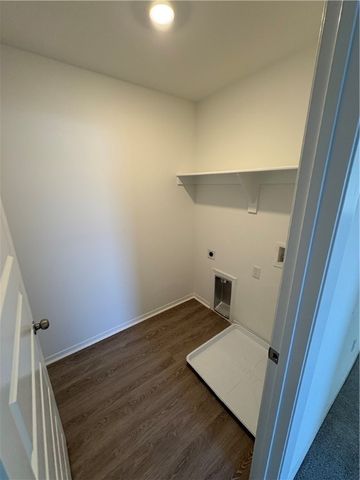 6718 SW Memphis Avenue, Bentonville, AR 72713