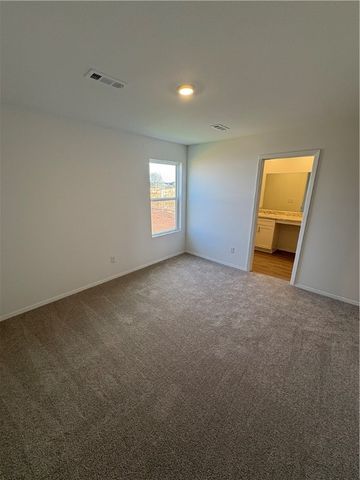 6718 SW Memphis Avenue, Bentonville, AR 72713