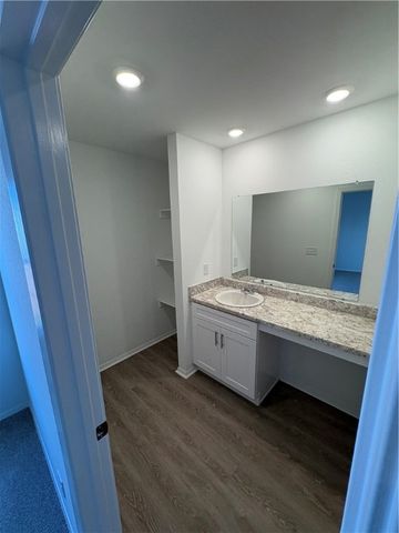 6718 SW Memphis Avenue, Bentonville, AR 72713