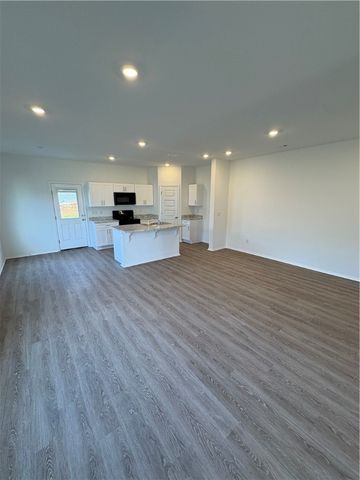 6718 SW Memphis Avenue, Bentonville, AR 72713