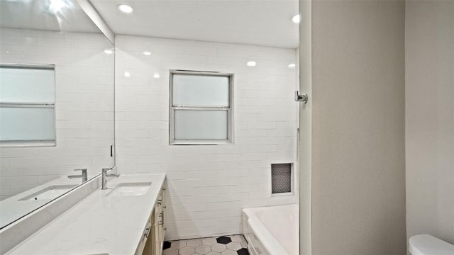 6404 Shoal Creek BLVD, Austin, TX 78757