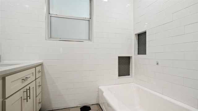 6404 Shoal Creek BLVD, Austin, TX 78757