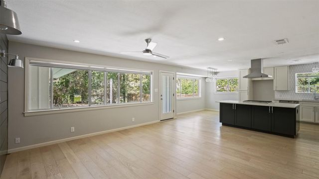 6404 Shoal Creek BLVD, Austin, TX 78757