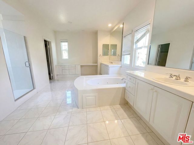 1007 Via Impresso, Newbury Park, CA 91320