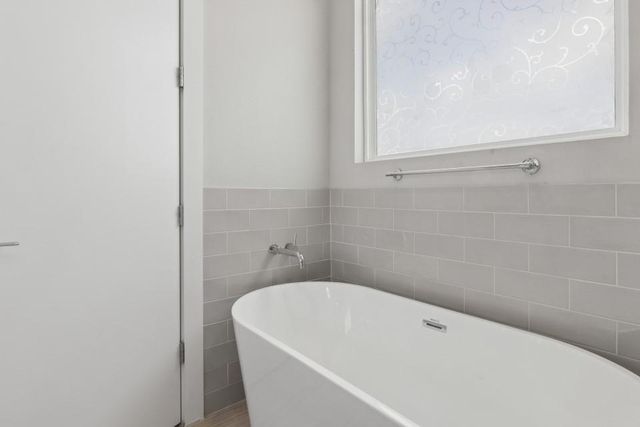 5904 Gardendale Drive E, Houston, TX 77092