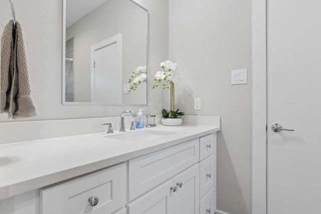 5904 Gardendale Drive E, Houston, TX 77092