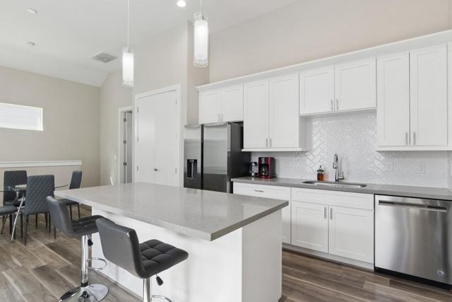 5904 Gardendale Drive E, Houston, TX 77092