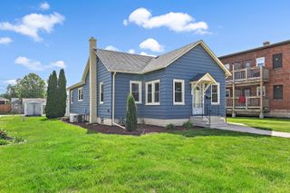 1102 Oakland Avenue, Joliet, IL 60435