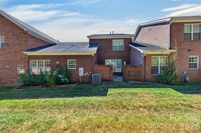 9363 Bonnie Briar Circle, Charlotte, NC 28277