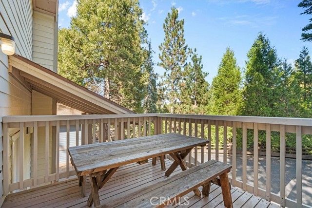 323 Canyon Crest, Lake Arrowhead, CA 92352