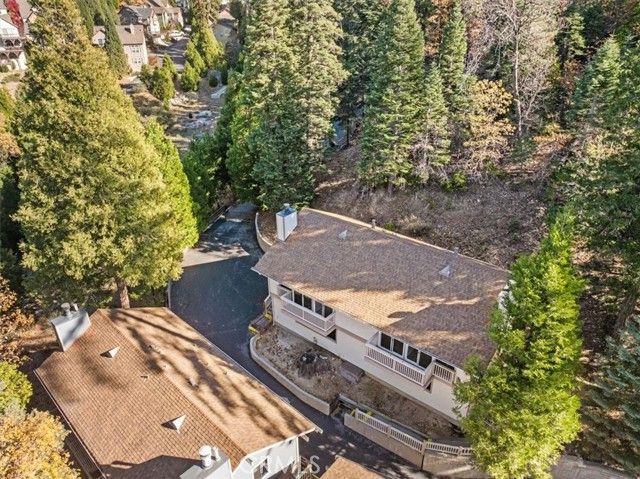 323 Canyon Crest, Lake Arrowhead, CA 92352