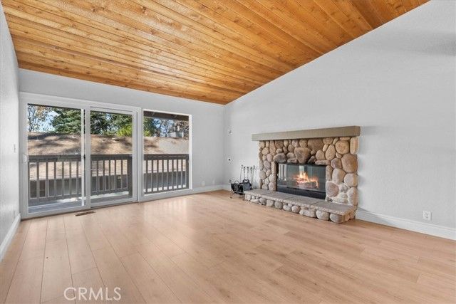 323 Canyon Crest, Lake Arrowhead, CA 92352