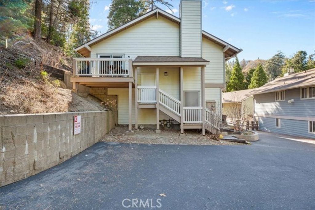 323 Canyon Crest, Lake Arrowhead, CA 92352