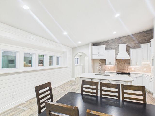 921 Mill Pond Drive, Midlothian, TX 76065