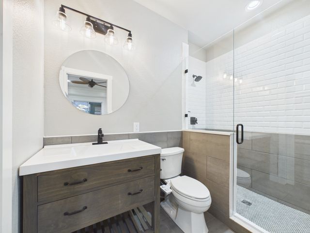 921 Mill Pond Drive, Midlothian, TX 76065