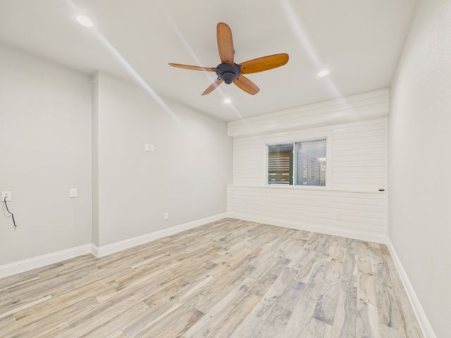 921 Mill Pond Drive, Midlothian, TX 76065