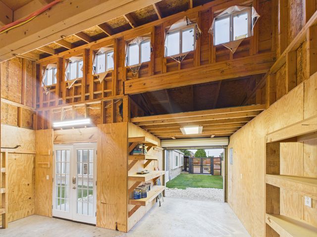 921 Mill Pond Drive, Midlothian, TX 76065