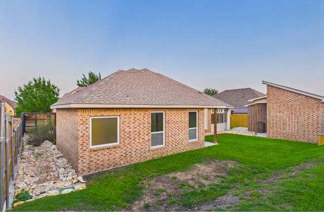 921 Mill Pond Drive, Midlothian, TX 76065