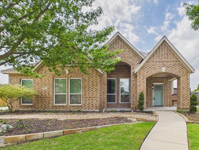 921 Mill Pond Drive, Midlothian, TX 76065