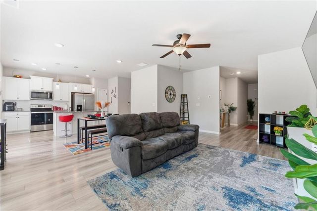 11924 Brightside Parkway, Hampton, GA 30228