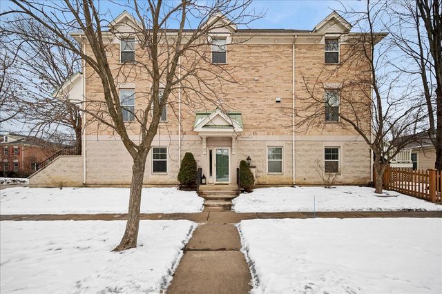 2230 Goldenrod Lane, Glenview, IL 60026