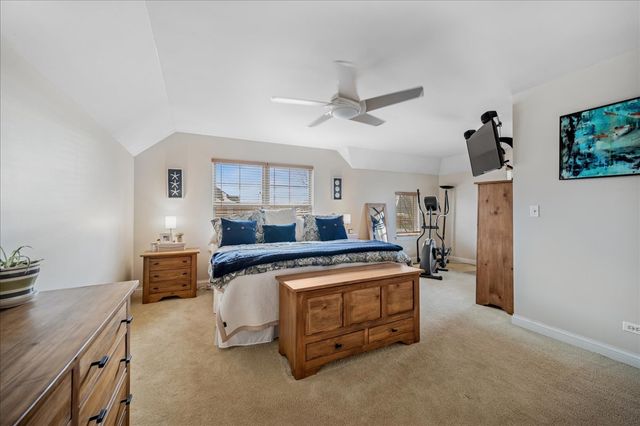 2230 Goldenrod Lane, Glenview, IL 60026