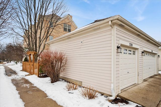 2230 Goldenrod Lane, Glenview, IL 60026