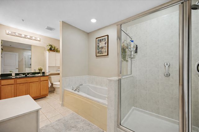 2230 Goldenrod Lane, Glenview, IL 60026