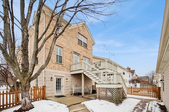 2230 Goldenrod Lane, Glenview, IL 60026