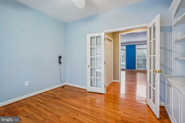 20338 CLIFTONS POINT ST, Potomac Falls, VA 20165