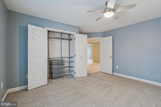 20338 CLIFTONS POINT ST, Potomac Falls, VA 20165