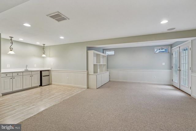 20338 CLIFTONS POINT ST, Potomac Falls, VA 20165