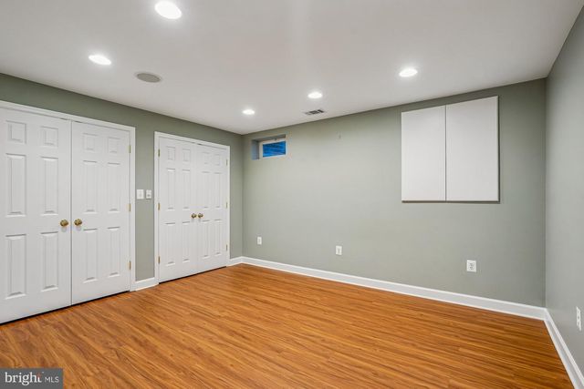 20338 CLIFTONS POINT ST, Potomac Falls, VA 20165