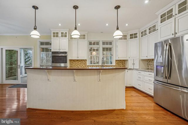 20338 CLIFTONS POINT ST, Potomac Falls, VA 20165