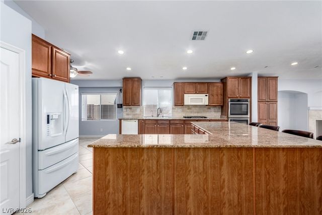 3660 Toscanella Avenue, Henderson, NV 89052