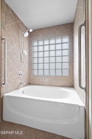 12968 ENRIQUE GOMEZ Lane, El Paso, TX 79938