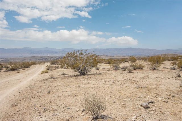 2649 Delaware, Joshua Tree, CA 92252