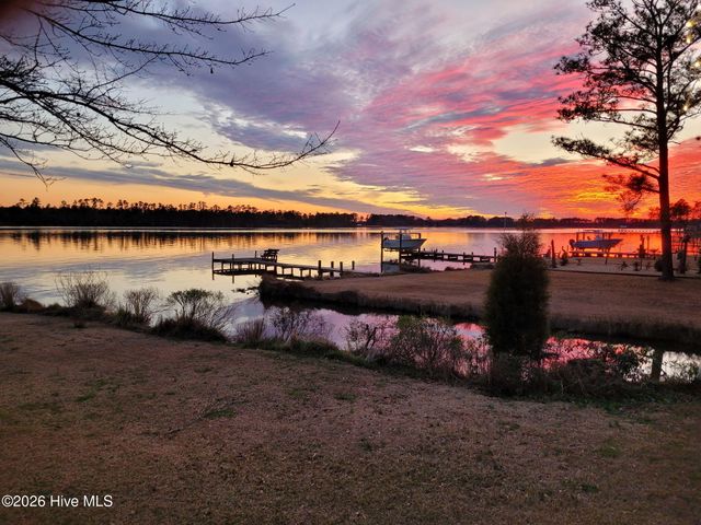 91 Topping Lane, Belhaven, NC 27810