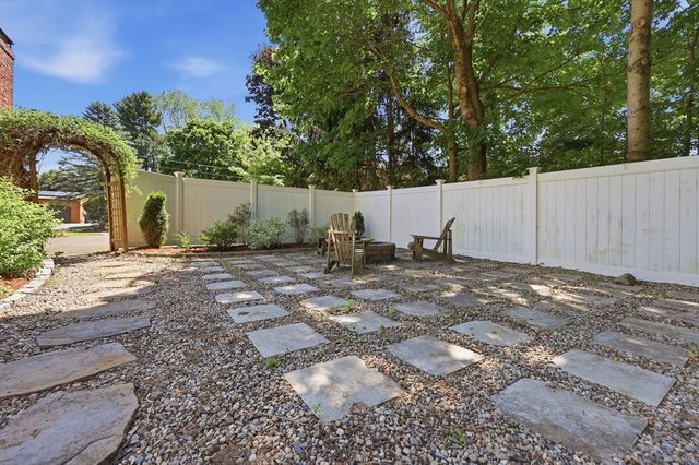 14 Hemlock Drive, Medway, MA 02053