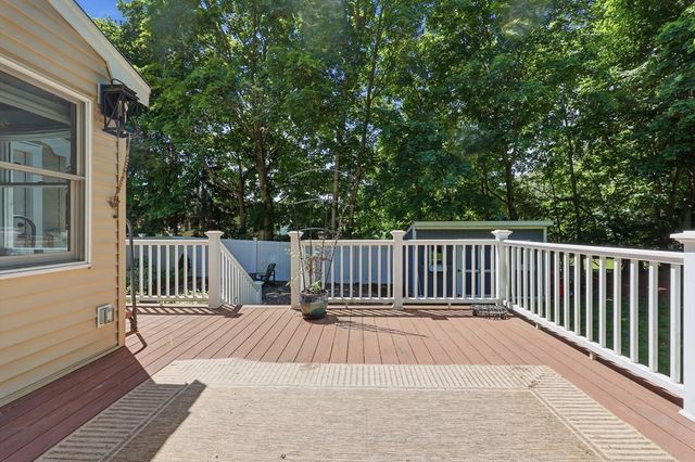 14 Hemlock Drive, Medway, MA 02053
