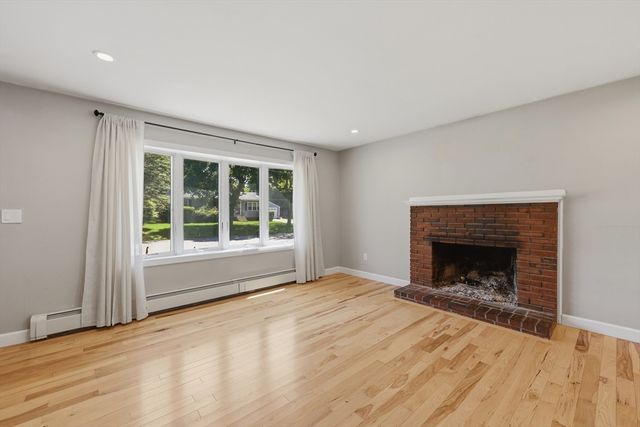 14 Hemlock Drive, Medway, MA 02053