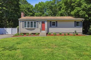 14 Hemlock Drive, Medway, MA 02053